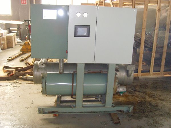 天安乡酒店中央空调不停机清洗方法介绍